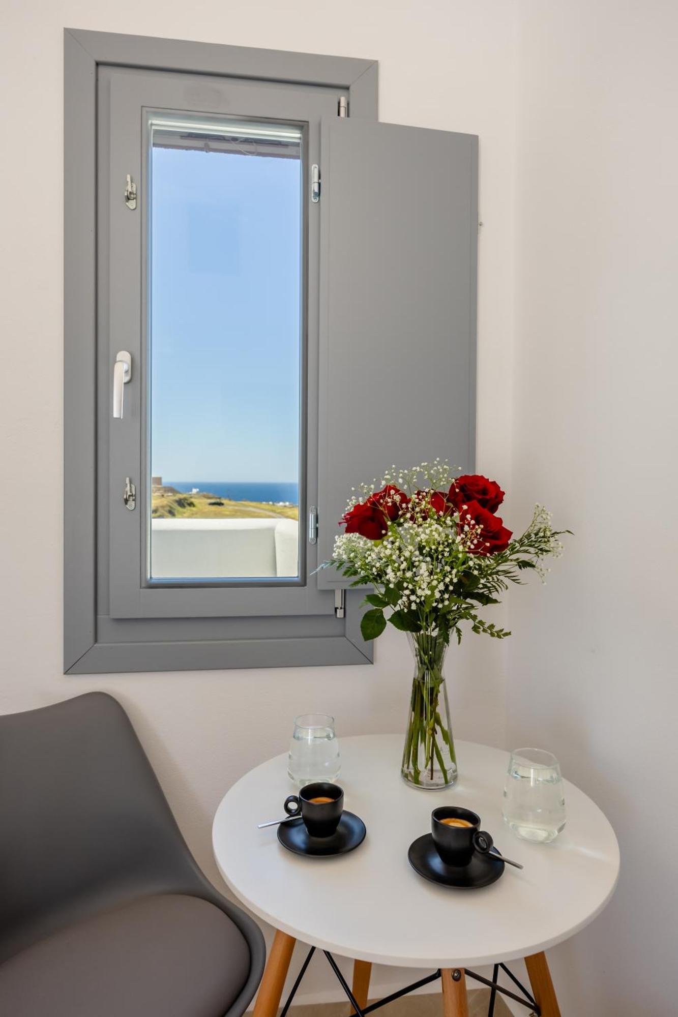 Nastram Suites Oia ภายนอก รูปภาพ