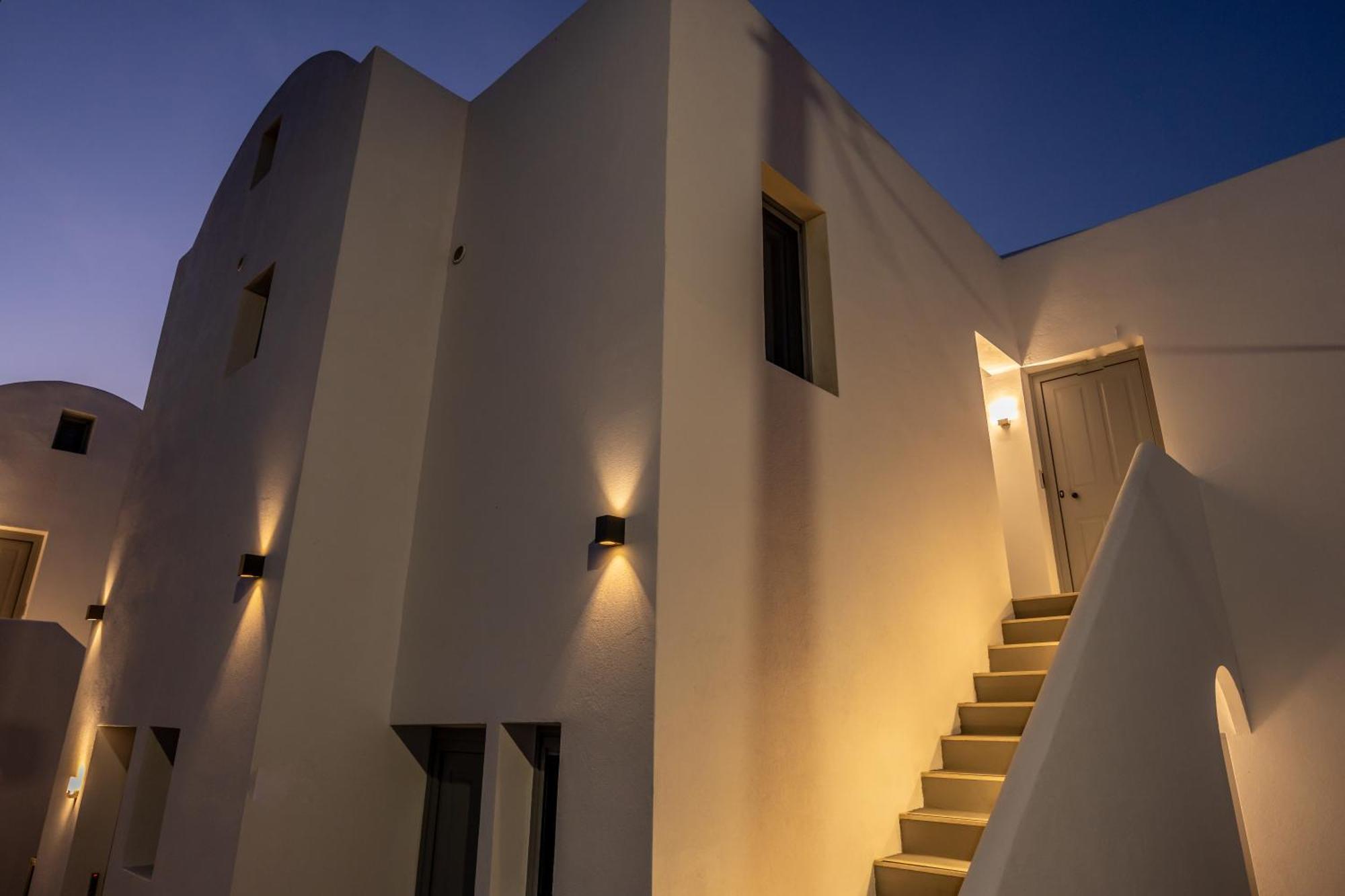 Nastram Suites Oia ภายนอก รูปภาพ