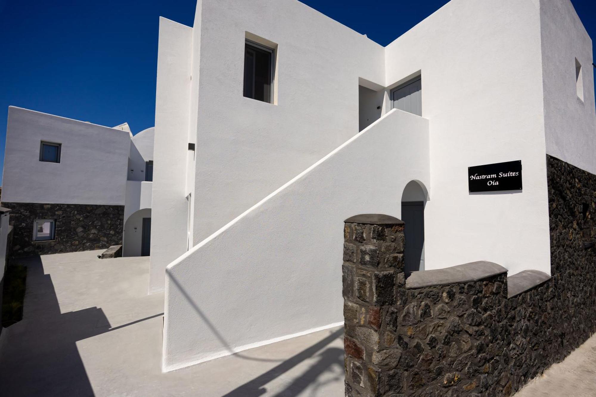 Nastram Suites Oia ภายนอก รูปภาพ