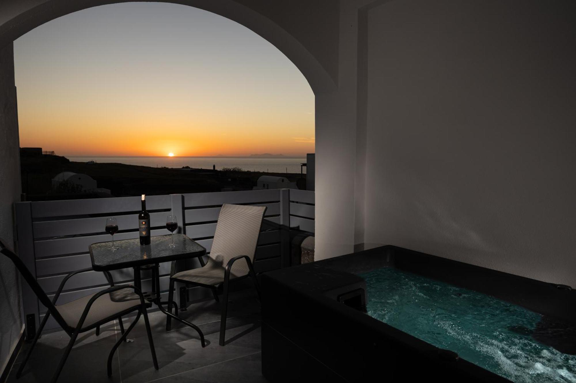 Nastram Suites Oia ภายนอก รูปภาพ
